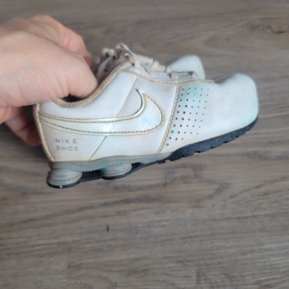 Nike Unisex Toddler Shox Sneakers Size 7C White Synthetic Athletic Shoes